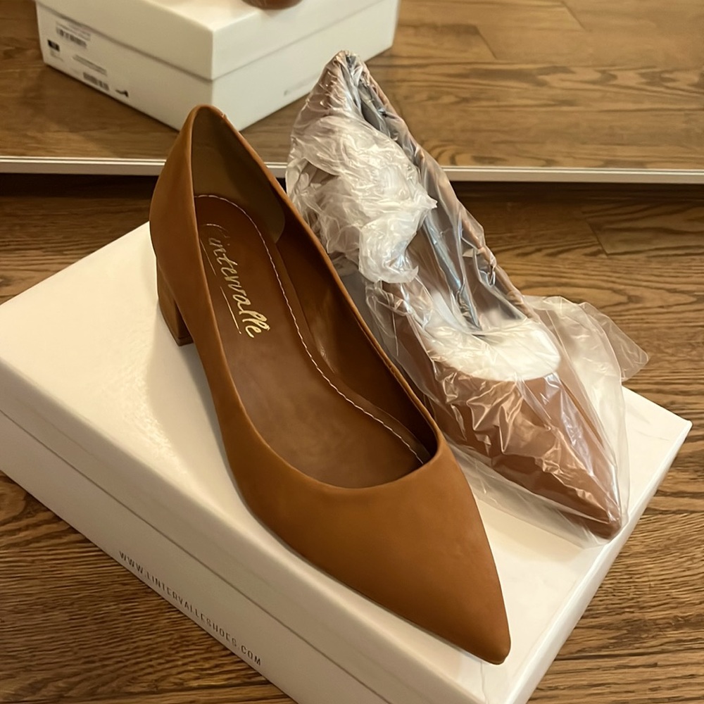 BNIB L’intervalle Nubuck Leather block heels - size 6